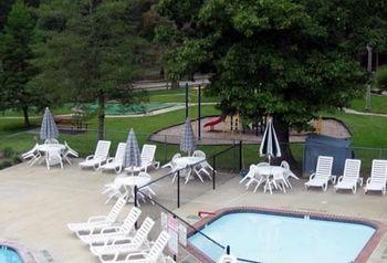 Williamsburg Rv & Camping Resort Norge Екстер'єр фото
